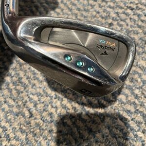 WOMENS RH BRIDGESTONE TOURSTAGE ViQ #9 Golf iron 
Excellent used condition